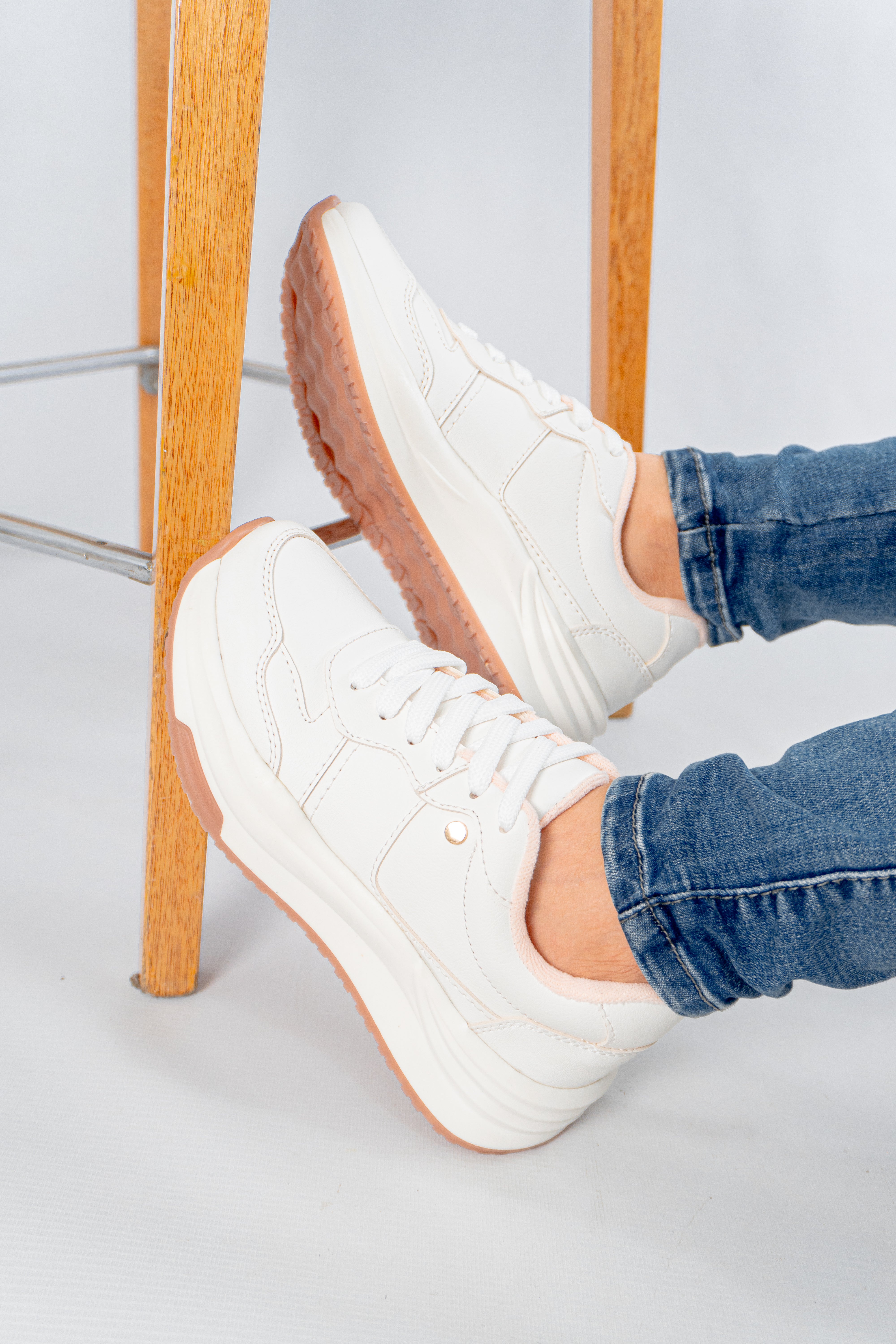 Tenis casual Lola para mujer | Geratti Shoes