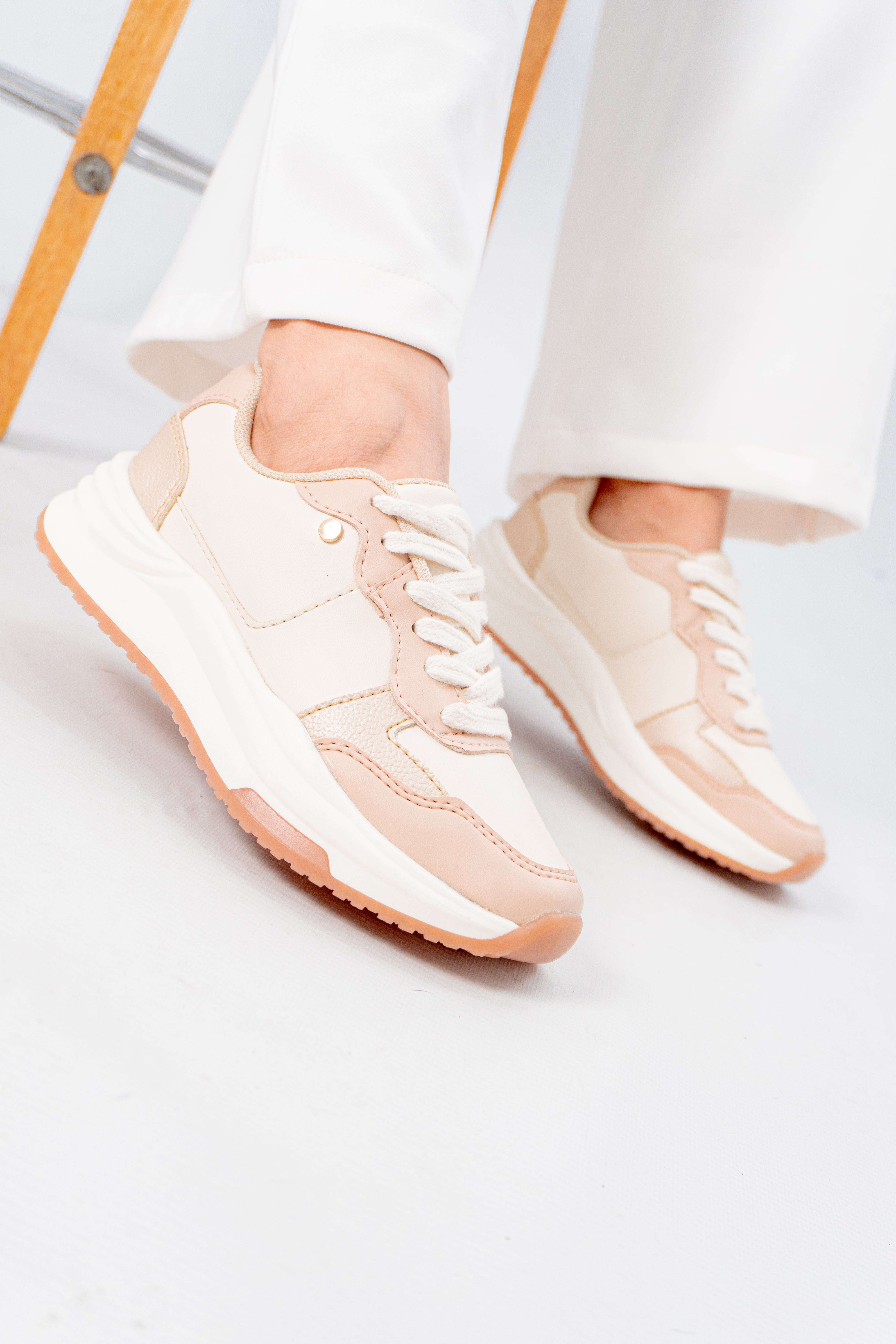 Tenis casual Lola para mujer | Geratti Shoes