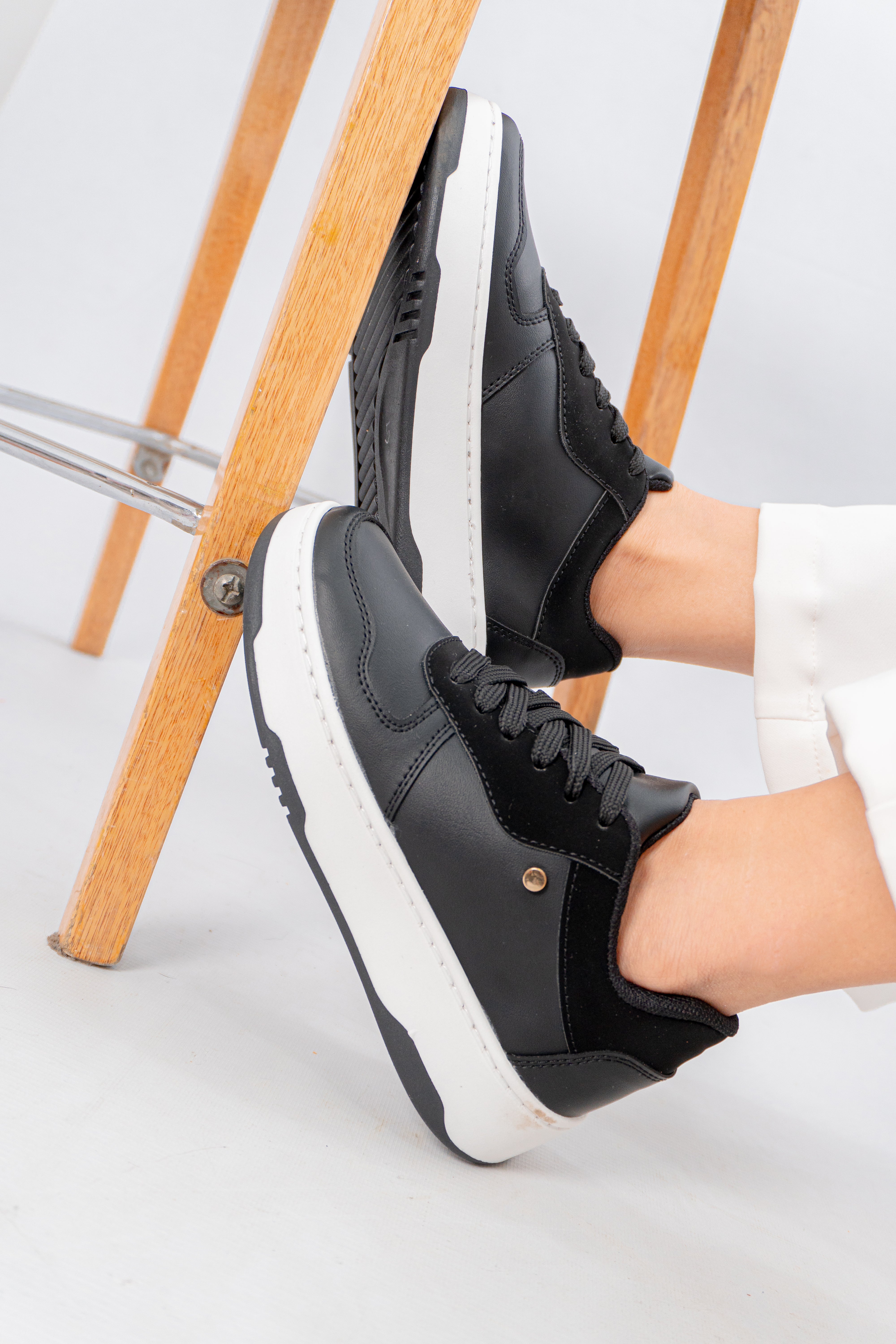 Tenis casual Barbara para mujer | Geratti Shoes